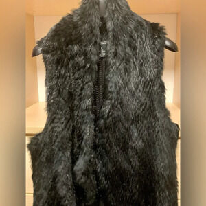 Rabbit fur & cashmere black vest; EUC, from Bloomingdale’s - size M, fits M-XL